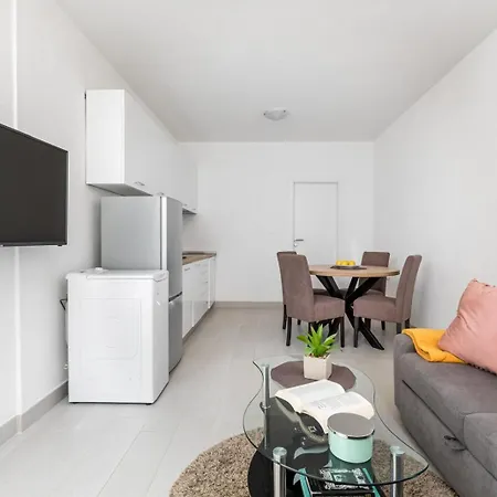 Srecko House Apartment Trogir